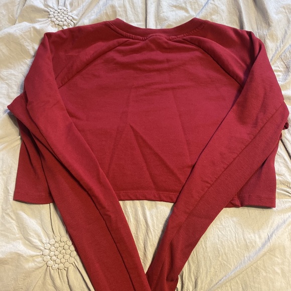 Gymshark - SMALL - long sleeve cropped shirt - Picture 3 of 4